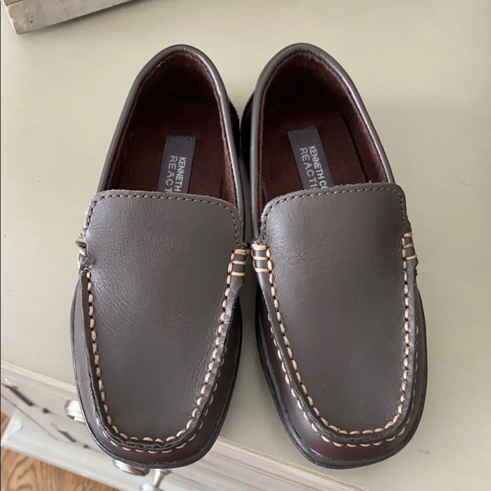 Kids Kenneth Cole Reaction shoes - never worn